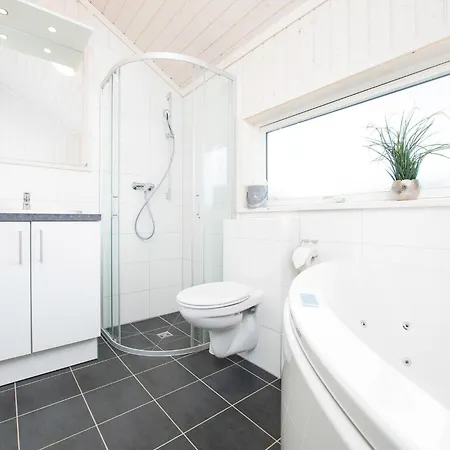 Scandinavian House For 10 * Großenbrode
