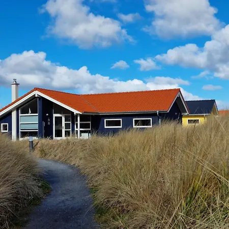 Scandinavian House For 10 * Großenbrode